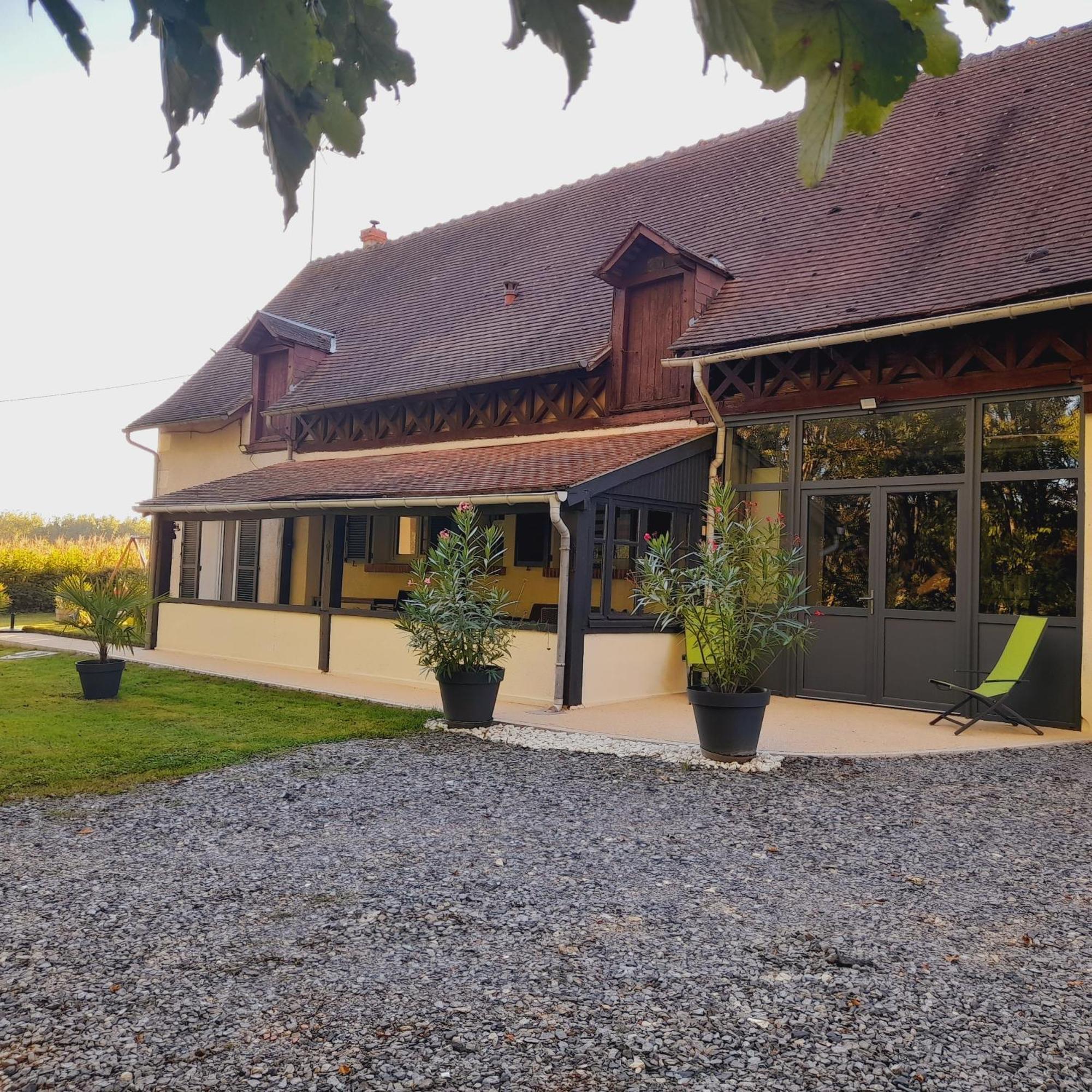 Gite Les Vignes Du Chateau - 4 Personnes Gehee Exterior foto